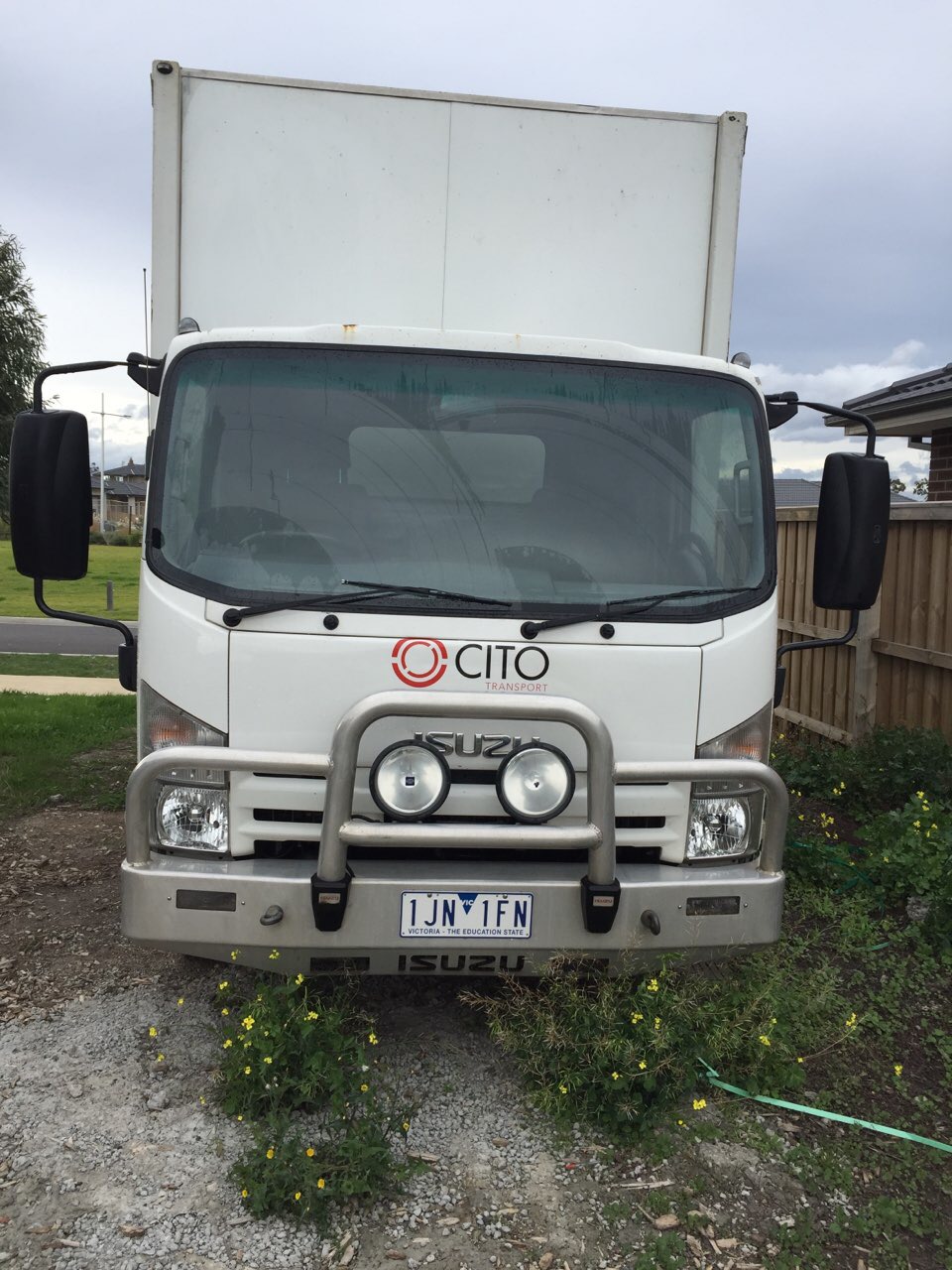 2011 ISUZU NQR NH 450