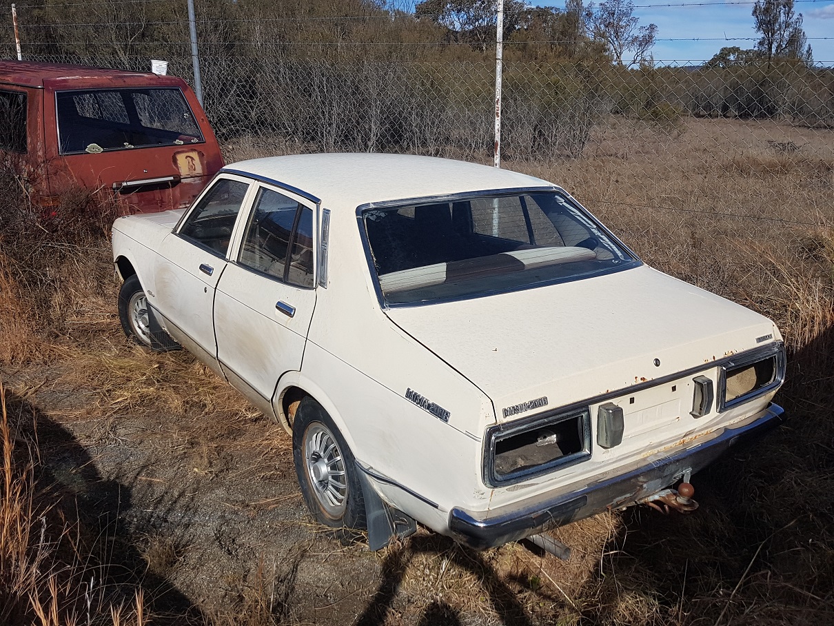 1977 DATSUN 200B SEDAN 