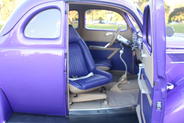 1937 FORD COUPE