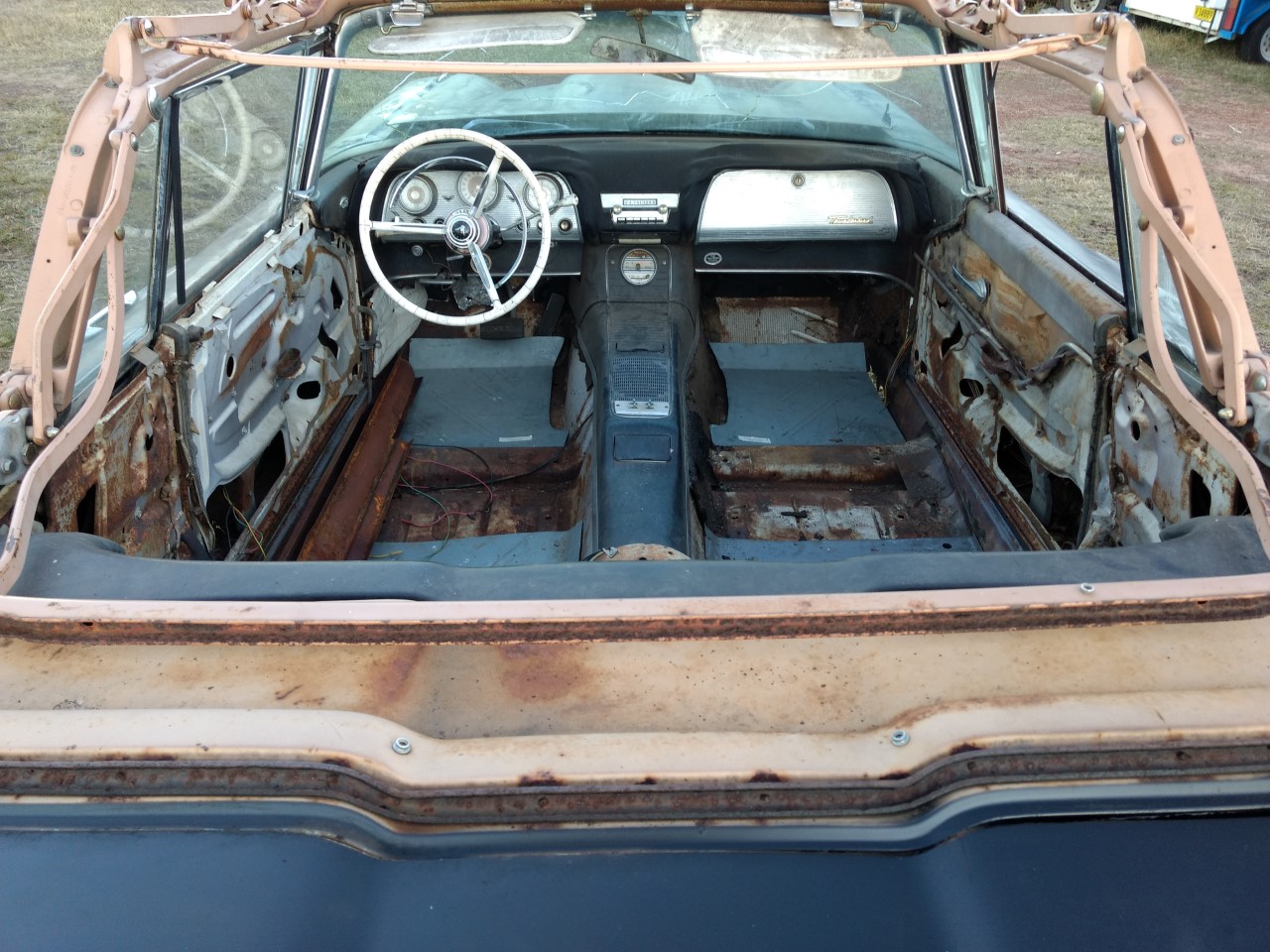 1959 FORD THUNDERBIRD J CODE CONVERTIBLE