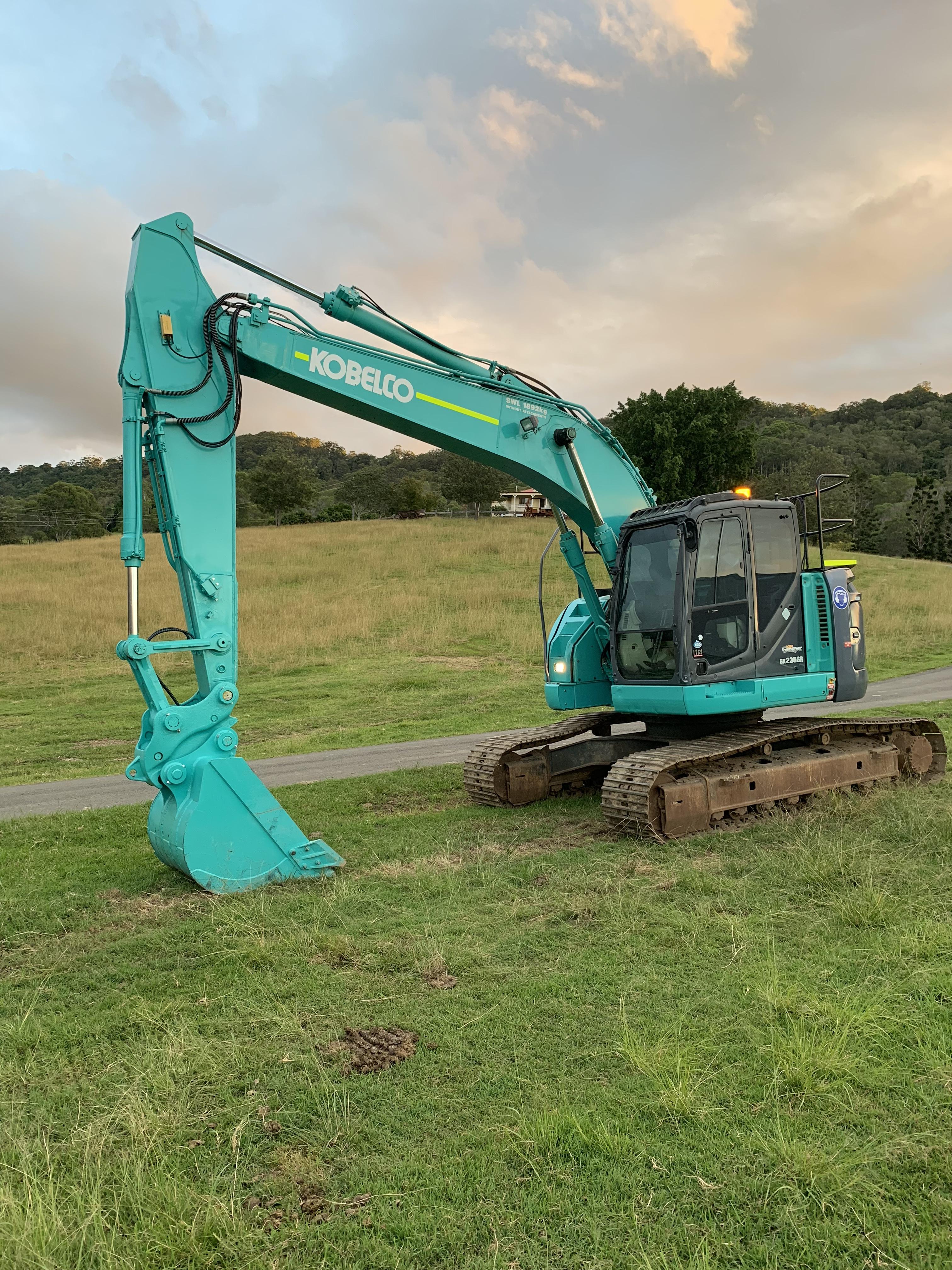 2012 KOBELCO SK235SR 