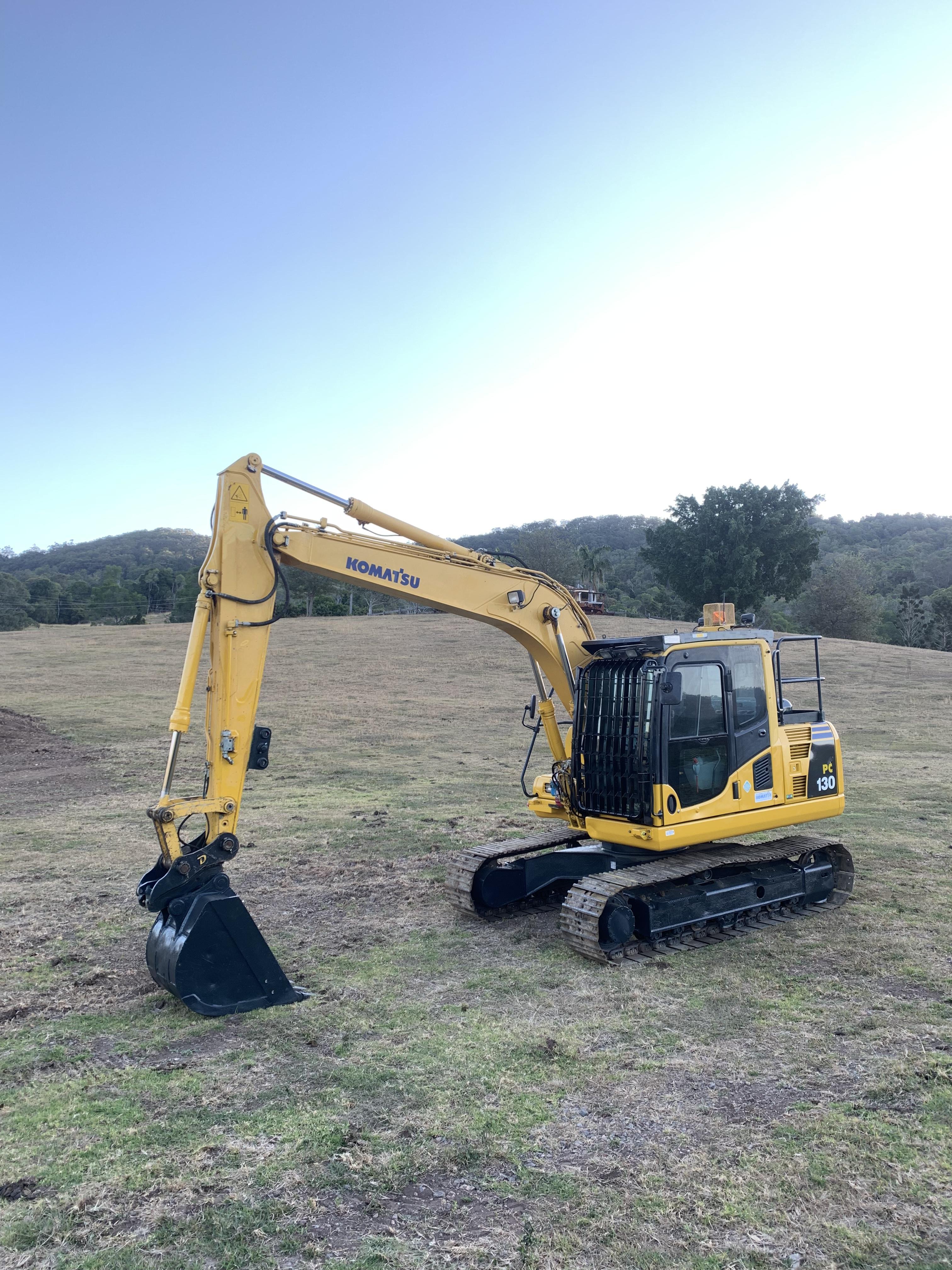 2013 KOMATSU PC130-8