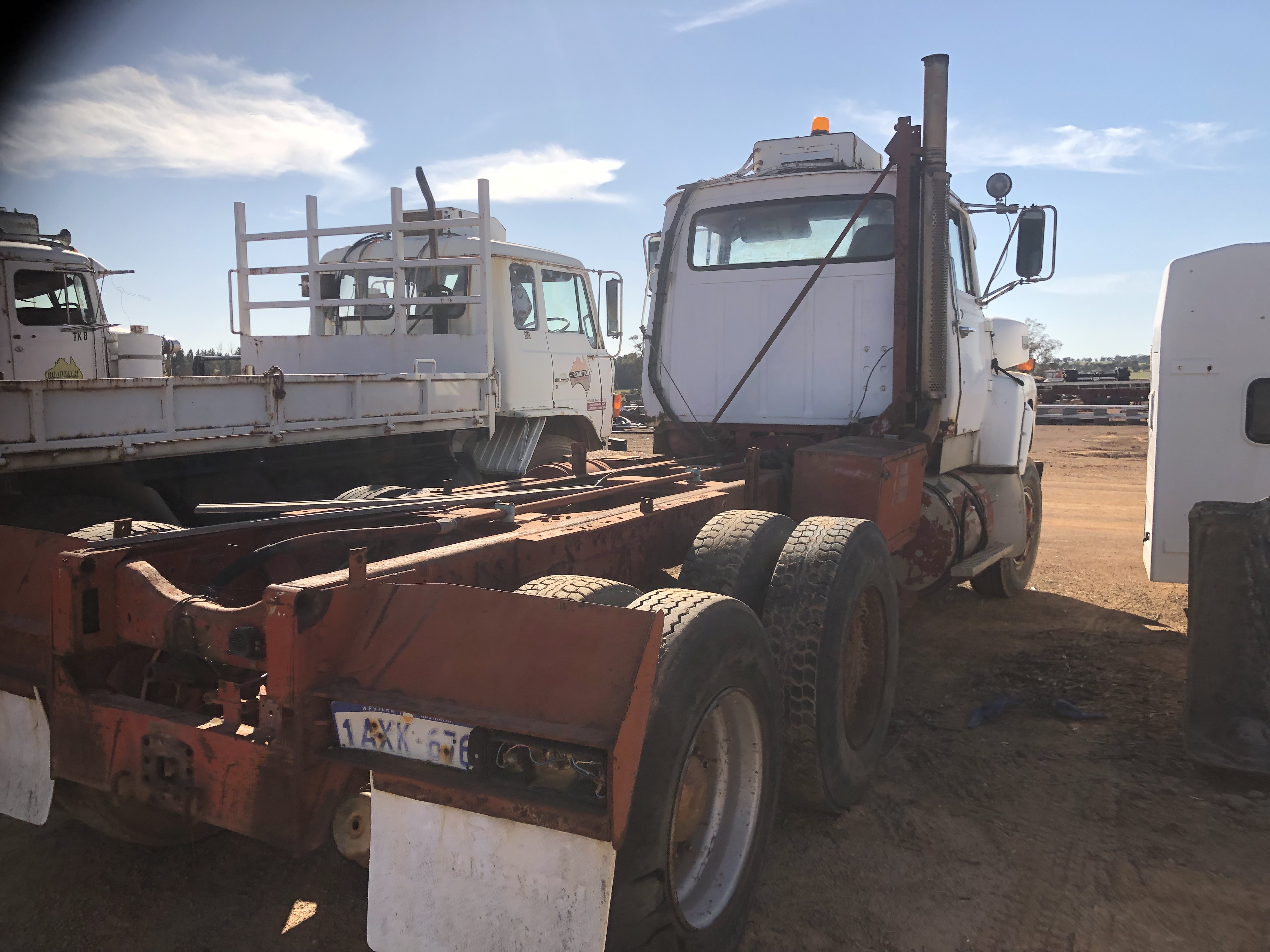 1984 FORD LOUISVILLE LNT9000 (6x4) PRIME MOVER