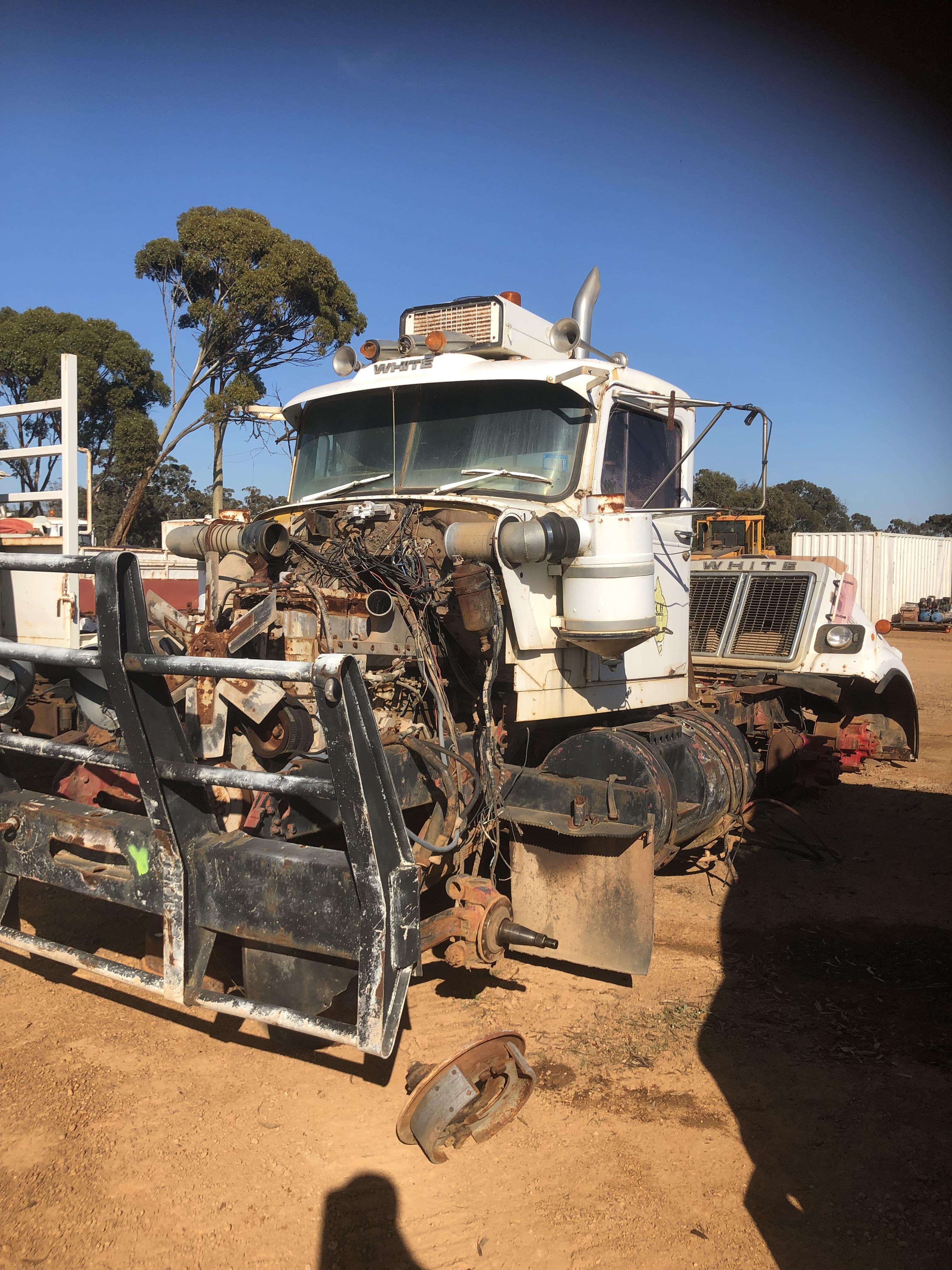 1979 WHITE ROAD BOSS PRIME MOVER
