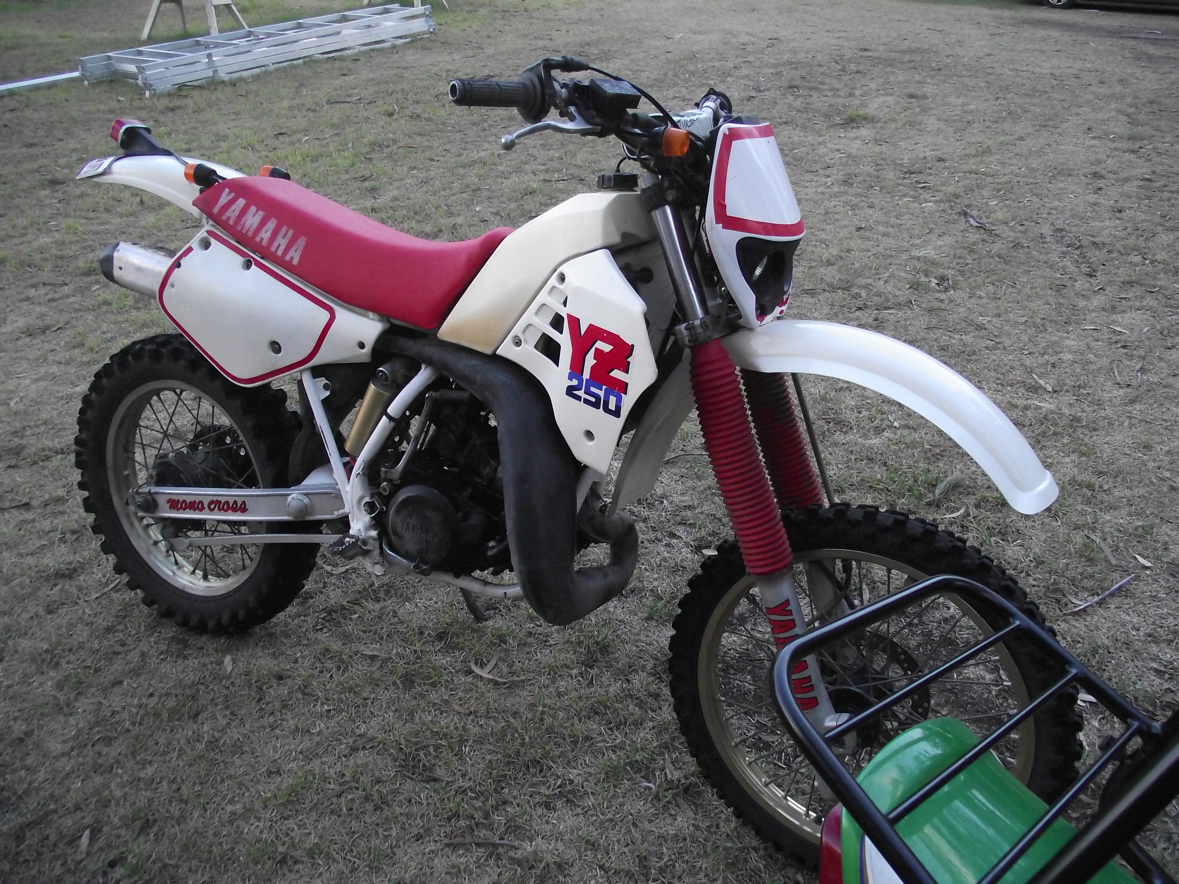 1987 YAMAHA YZ 250 T ANNAND & THOMPSON 