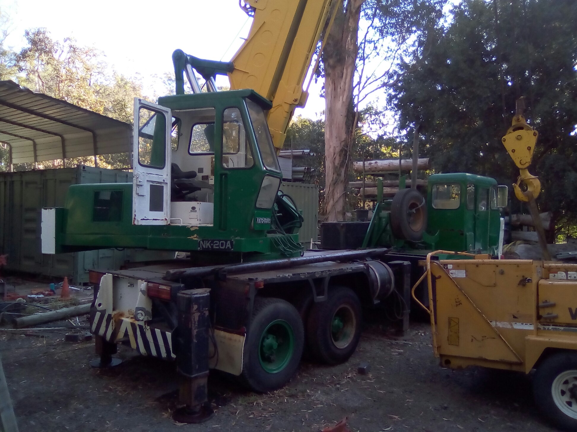 1972 KATO 20 TON MOBILE CRANE
