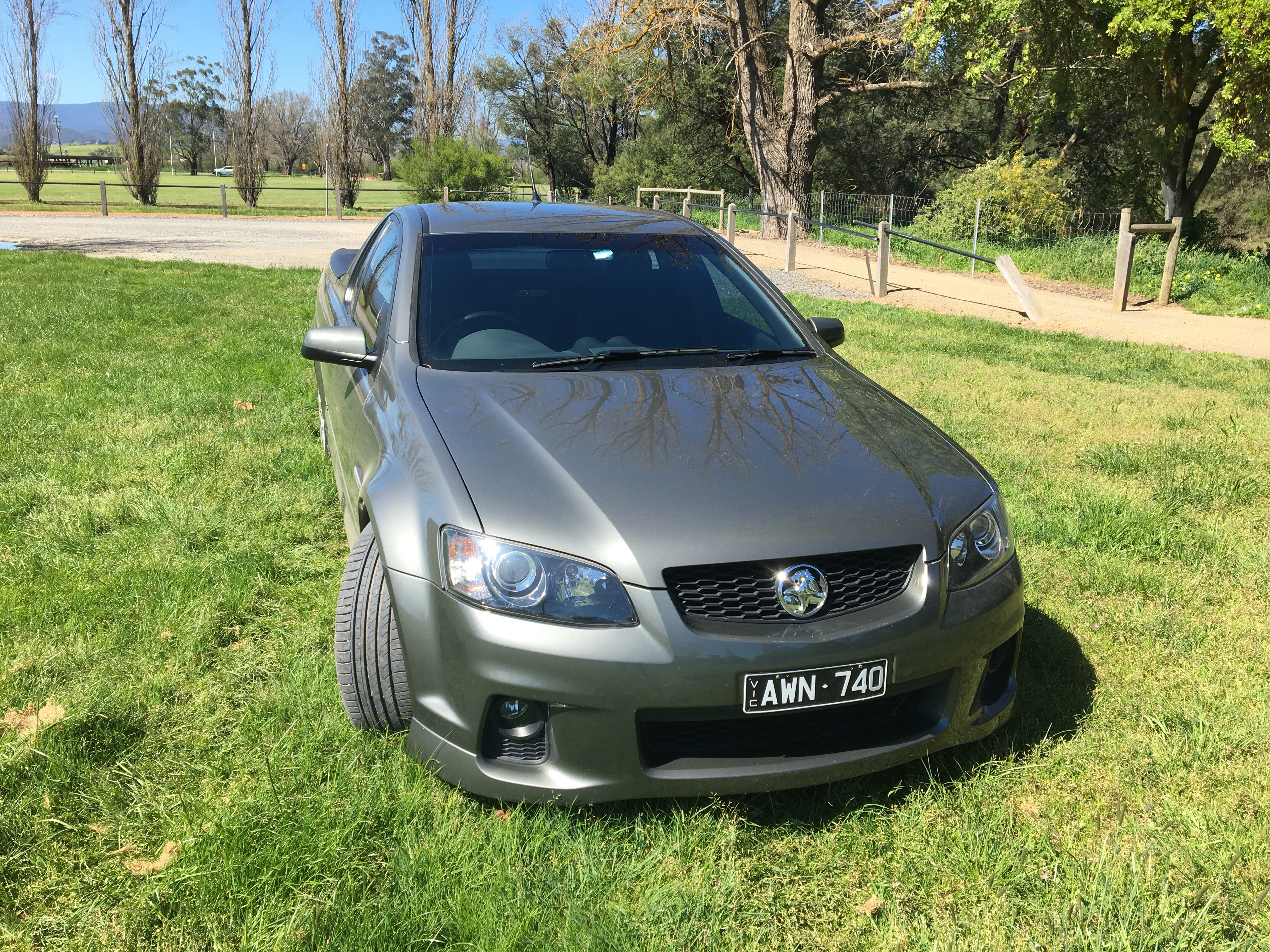 2011 HOLDEN REDLINE SSV UTILITY