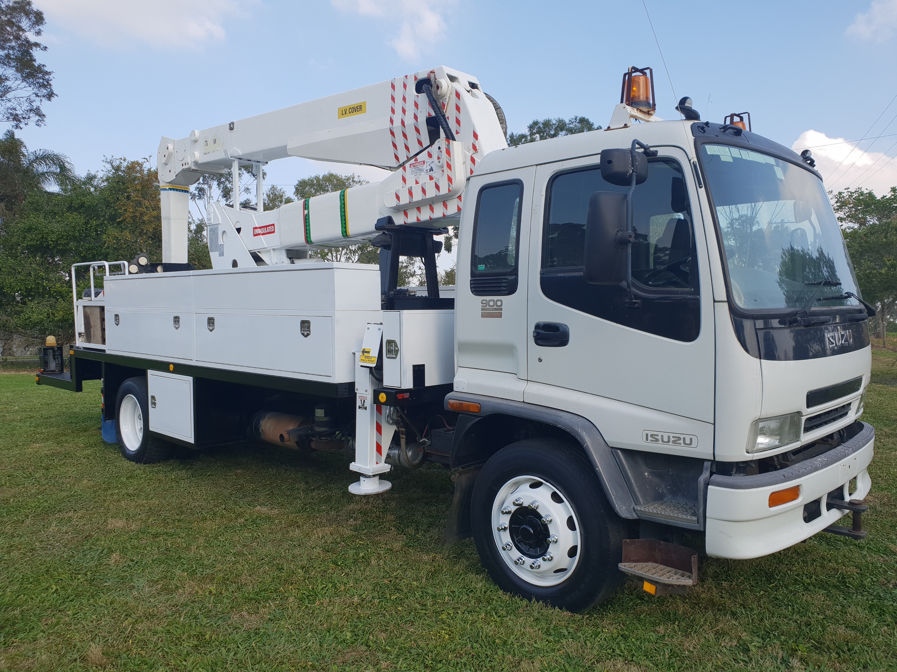 2005 ISUZU FTR 900