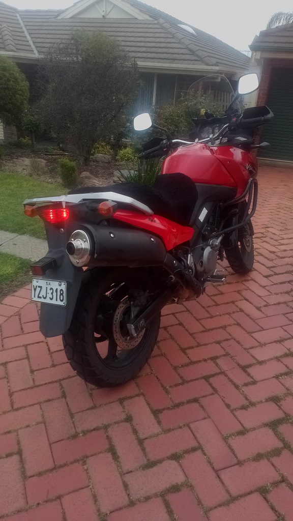 2004 SUZUKI DL650 V-STROM DUAL SPORTS