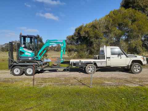 2018 SUNWARD 2.5 TON EXCAVATOR
