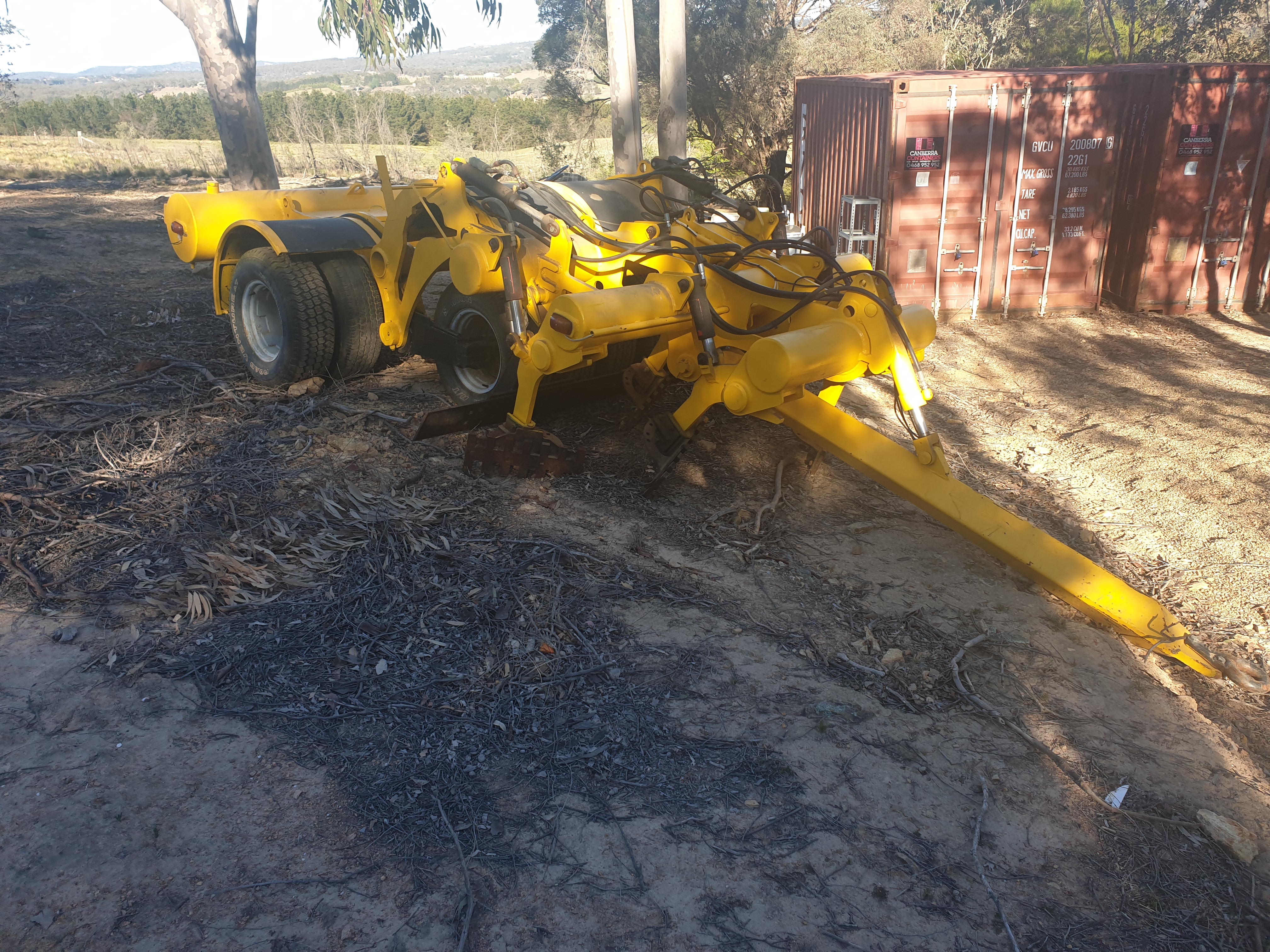 SAVANNAH ROADMASTER ROAD GRADER 