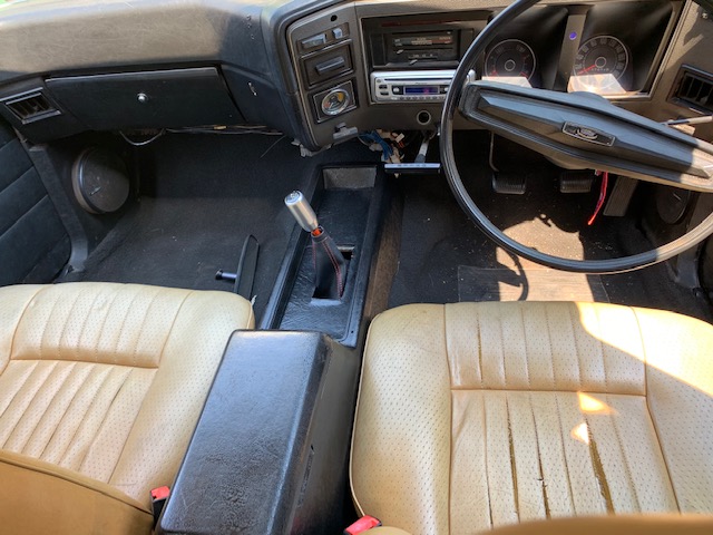 1975 FORD FALCON XB 4D SEDAN