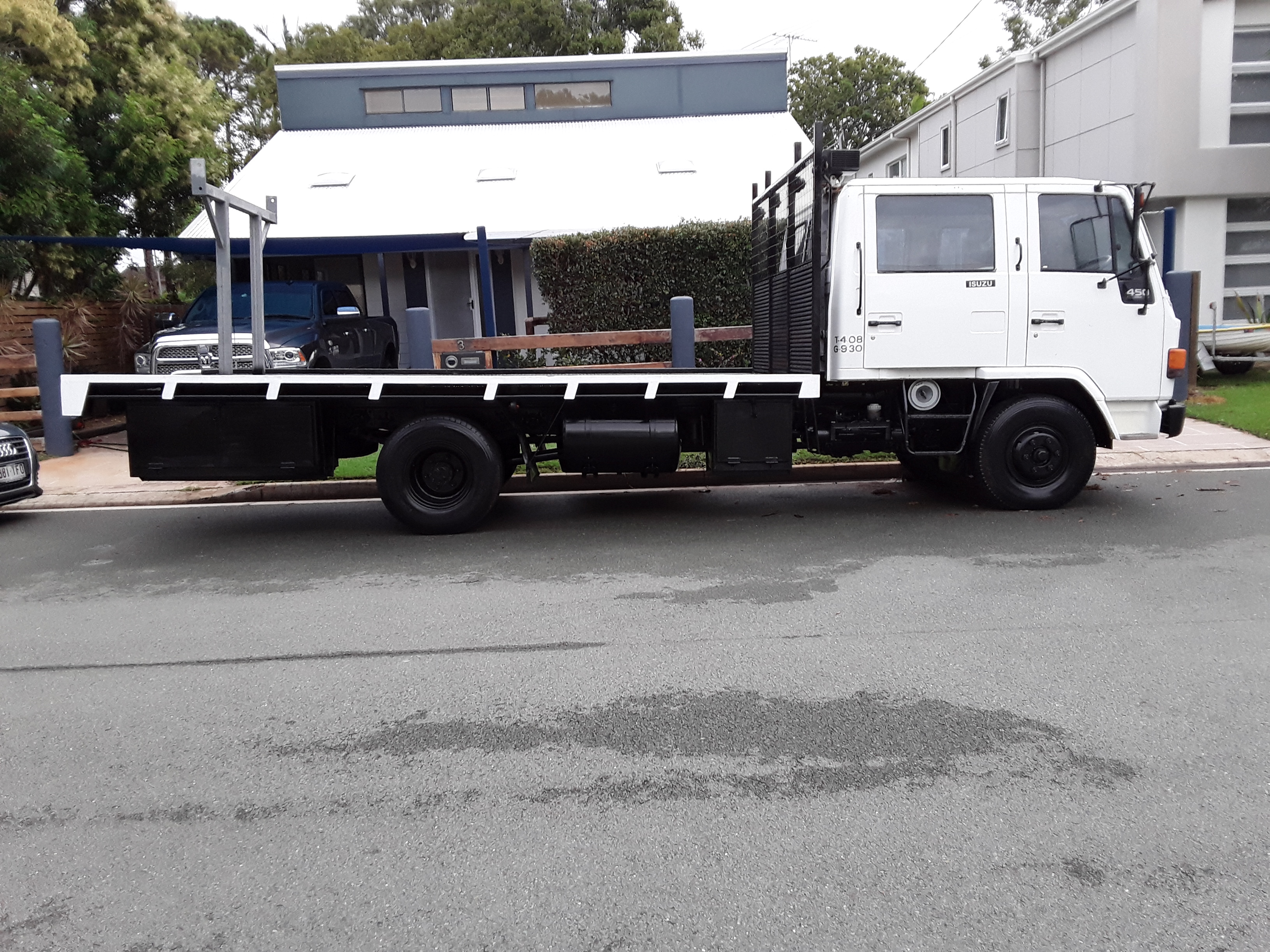 1990 ISUZU FSR DUAL CAB TRUCK 