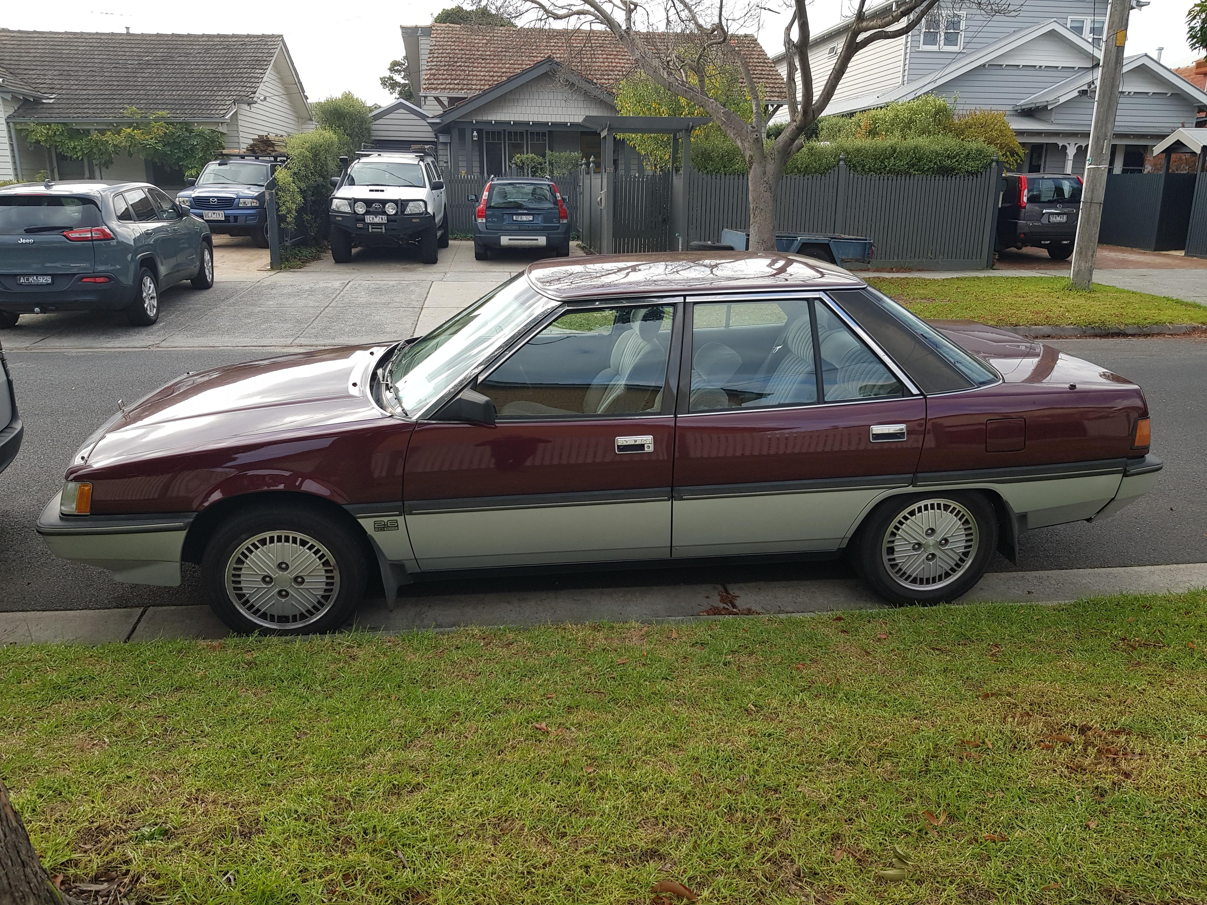 1990 MITSUBISHI MAGNA TP SEDAN