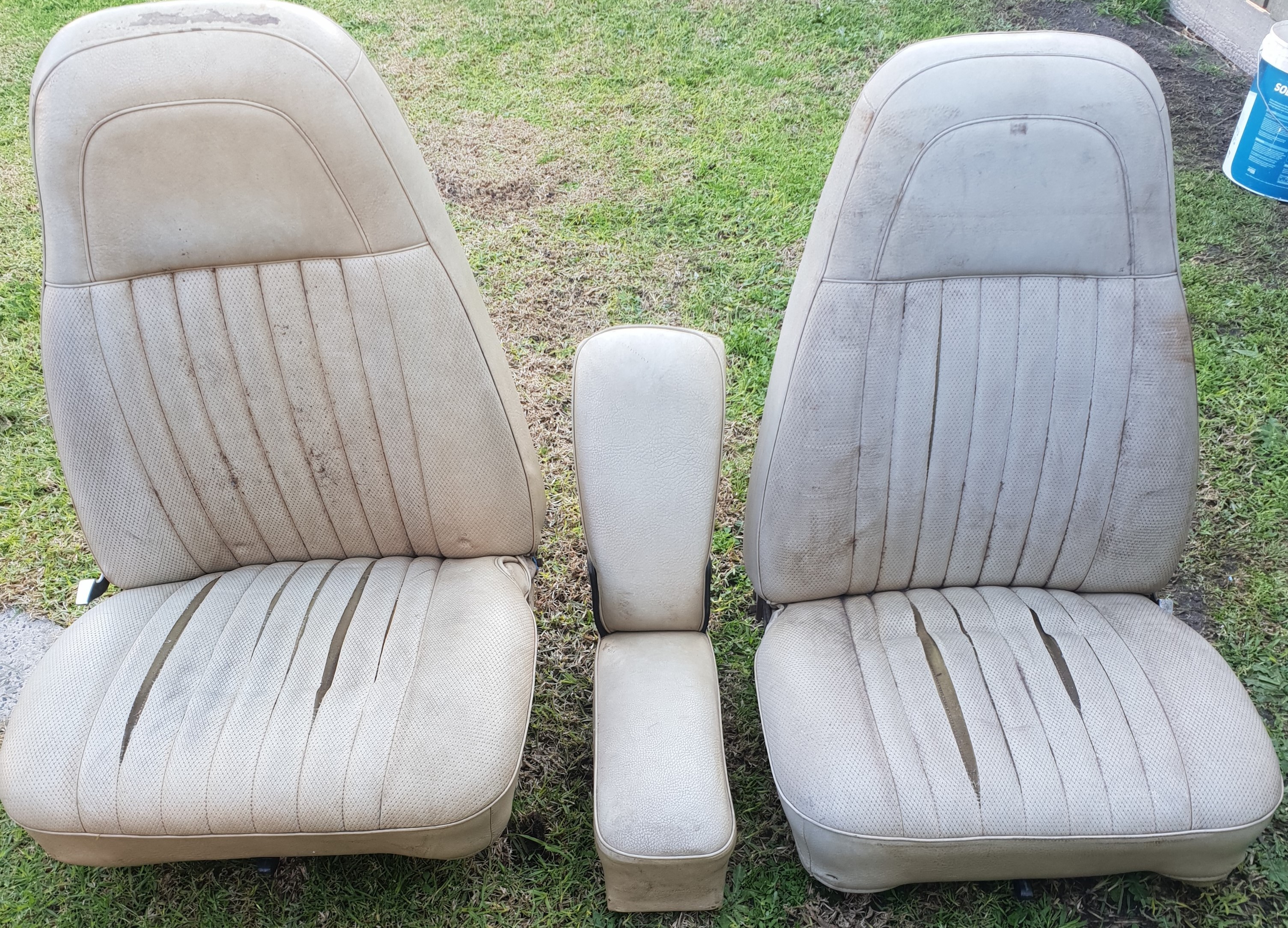 Chrysler bucket seats 
