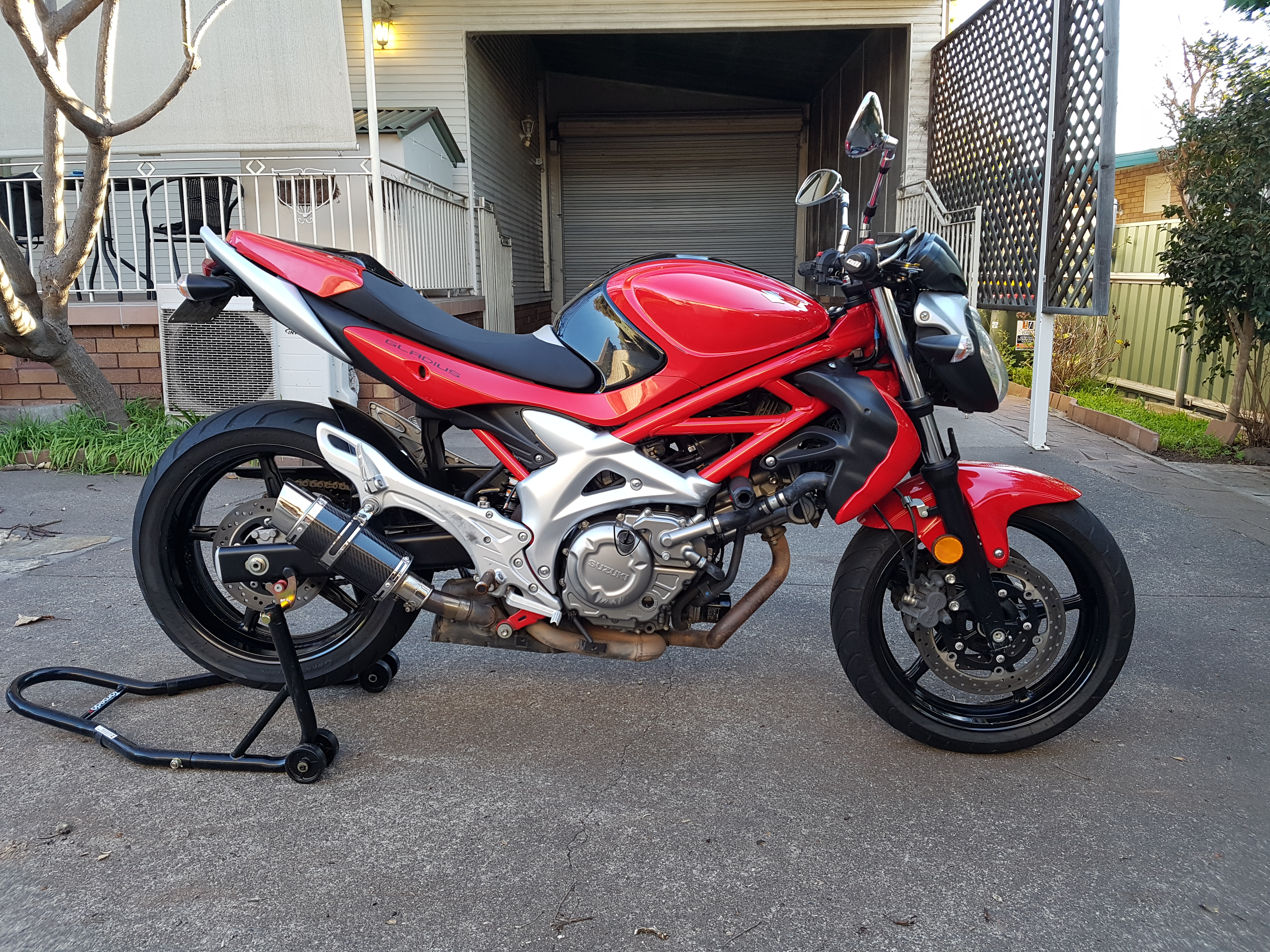 2009 SUZUKI SFV650 GLADIUS