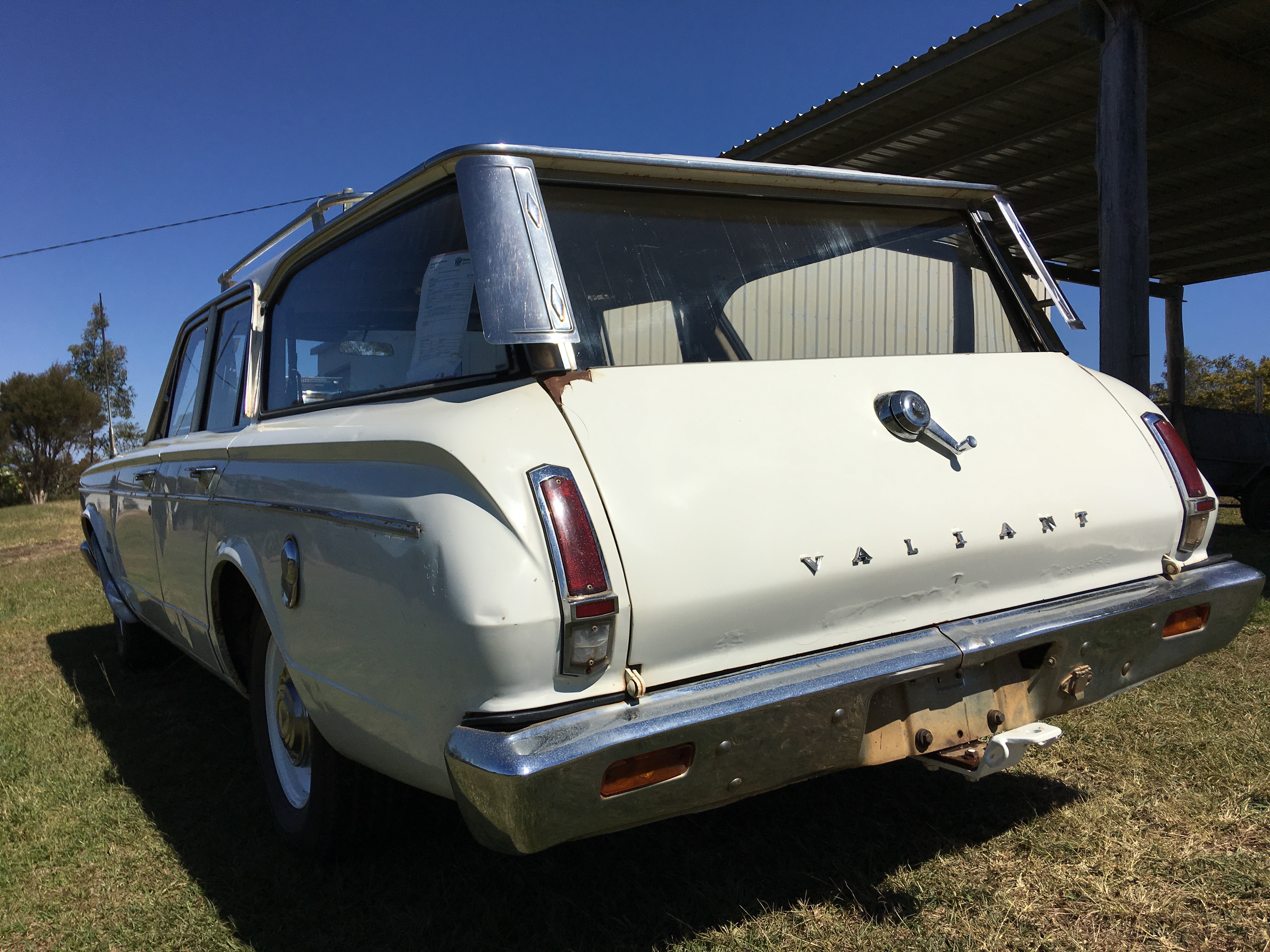 1966 CHRYSLER VALIANT VC 3 SP MANUAL 4D WAGON CARB