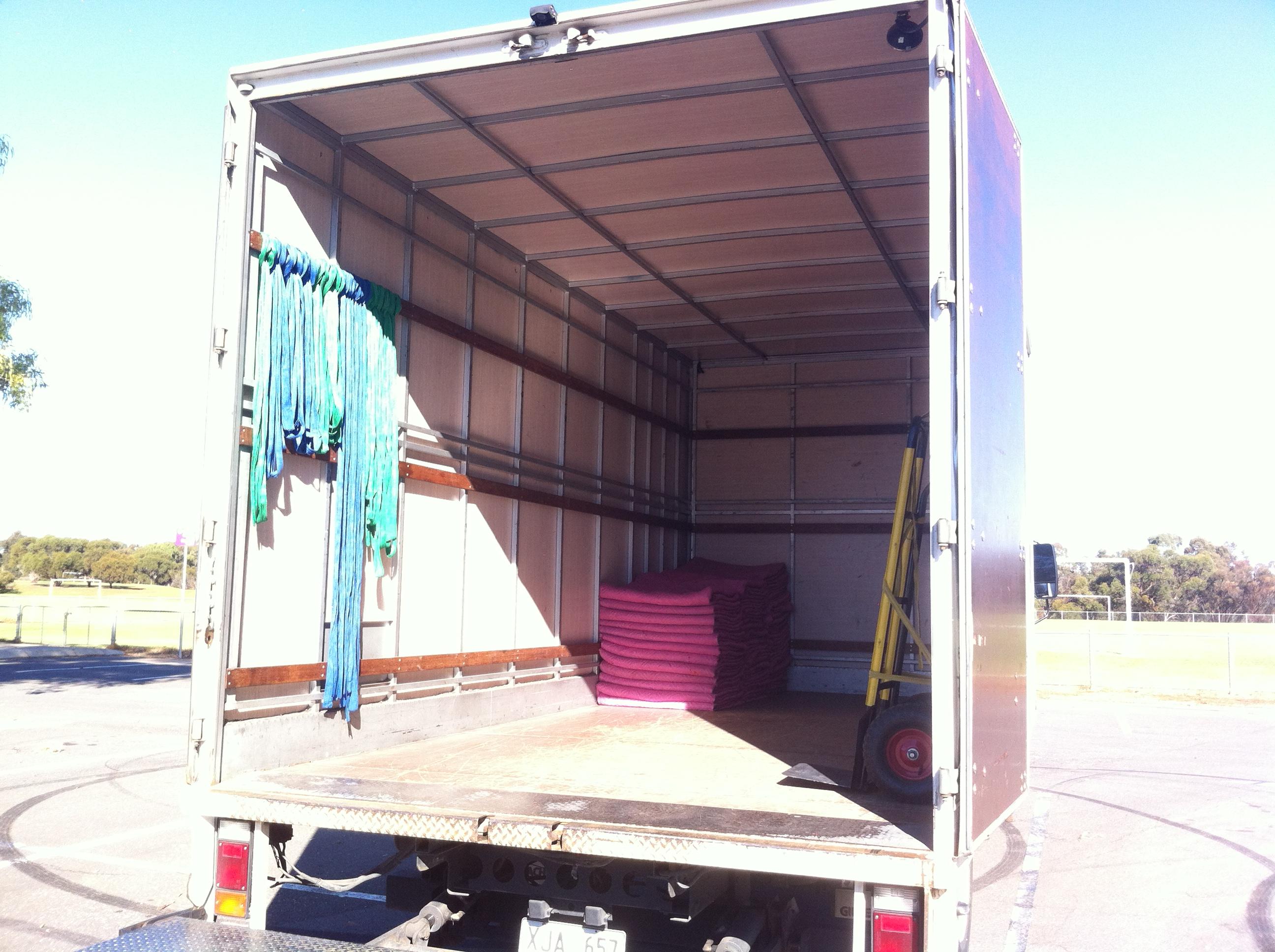 2006 ISUZU NQR N5 6 SP MANUAL DIESEL TURBO F/INJ