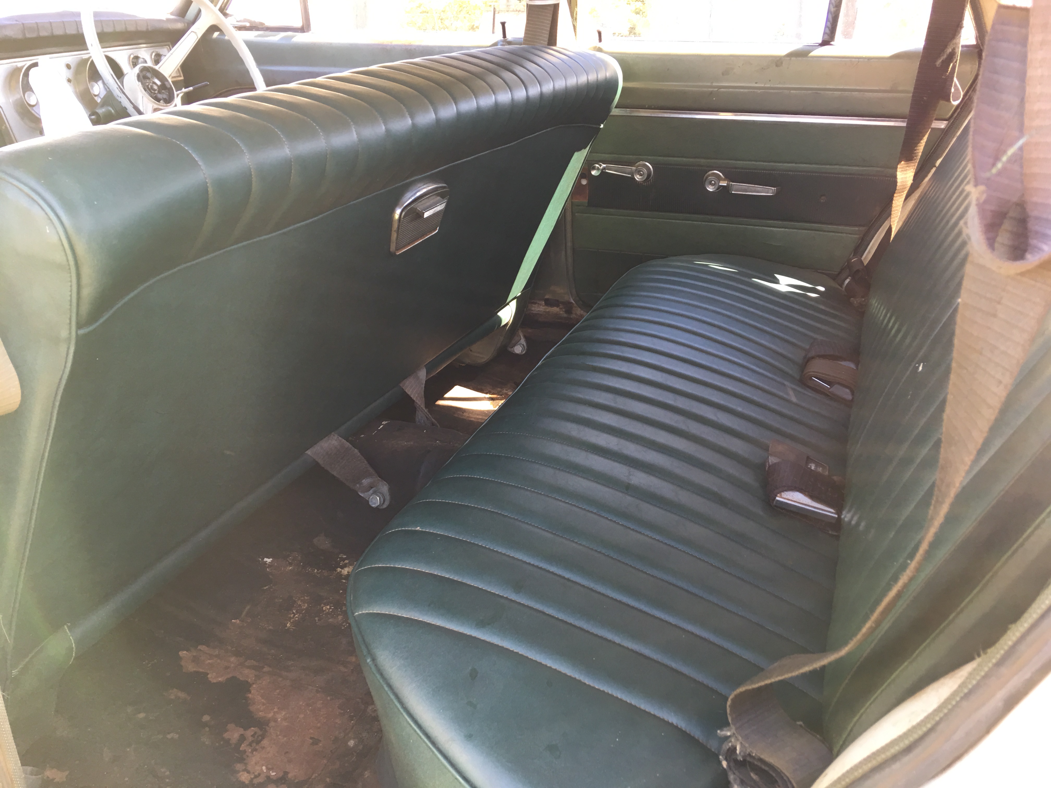 1966 CHRYSLER VALIANT VC 3 SP MANUAL 4D WAGON CARB