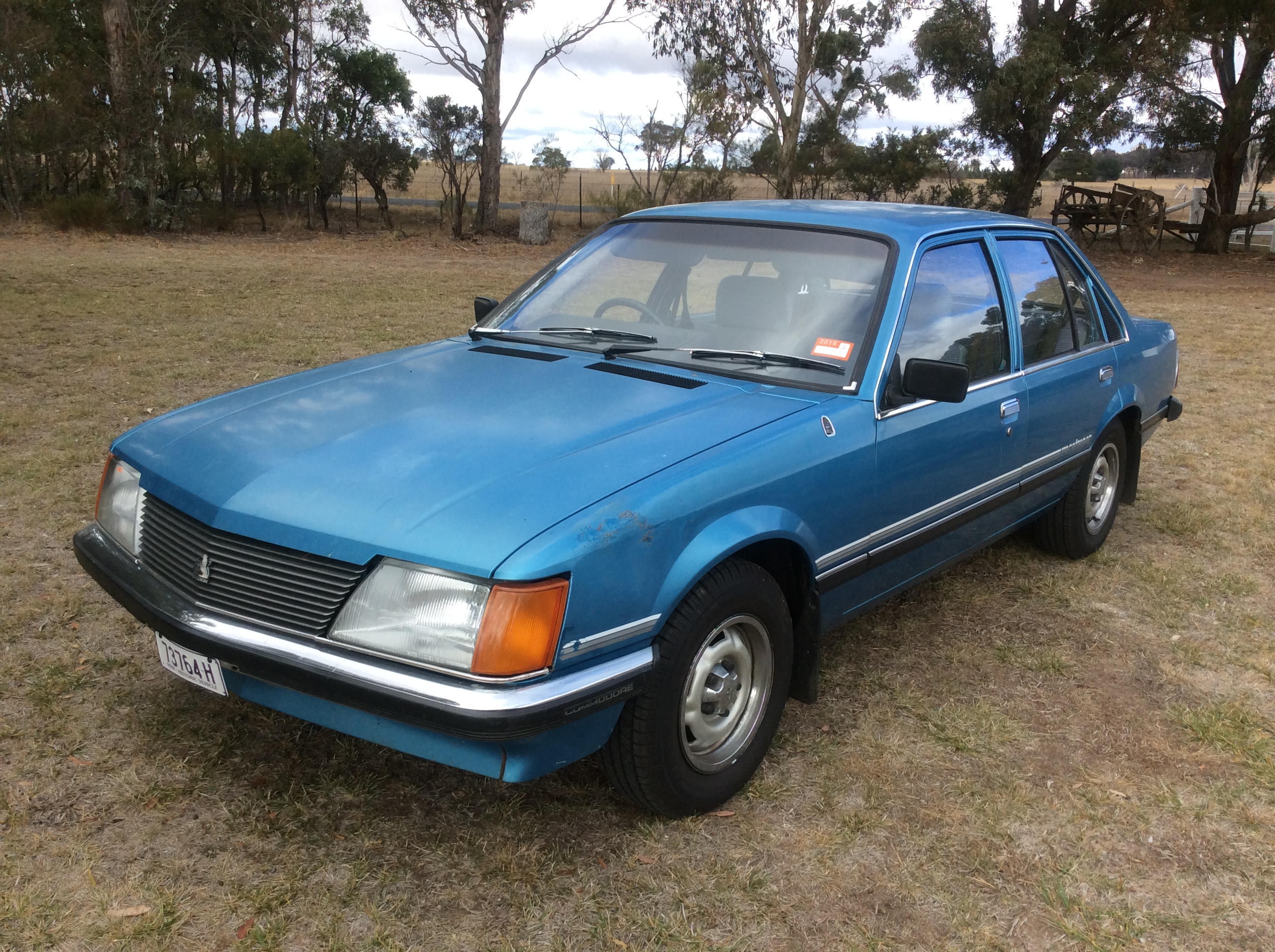 1983 HOLDEN COMMODORE VH 3 SP AUTOMATIC 4D SEDAN CARB