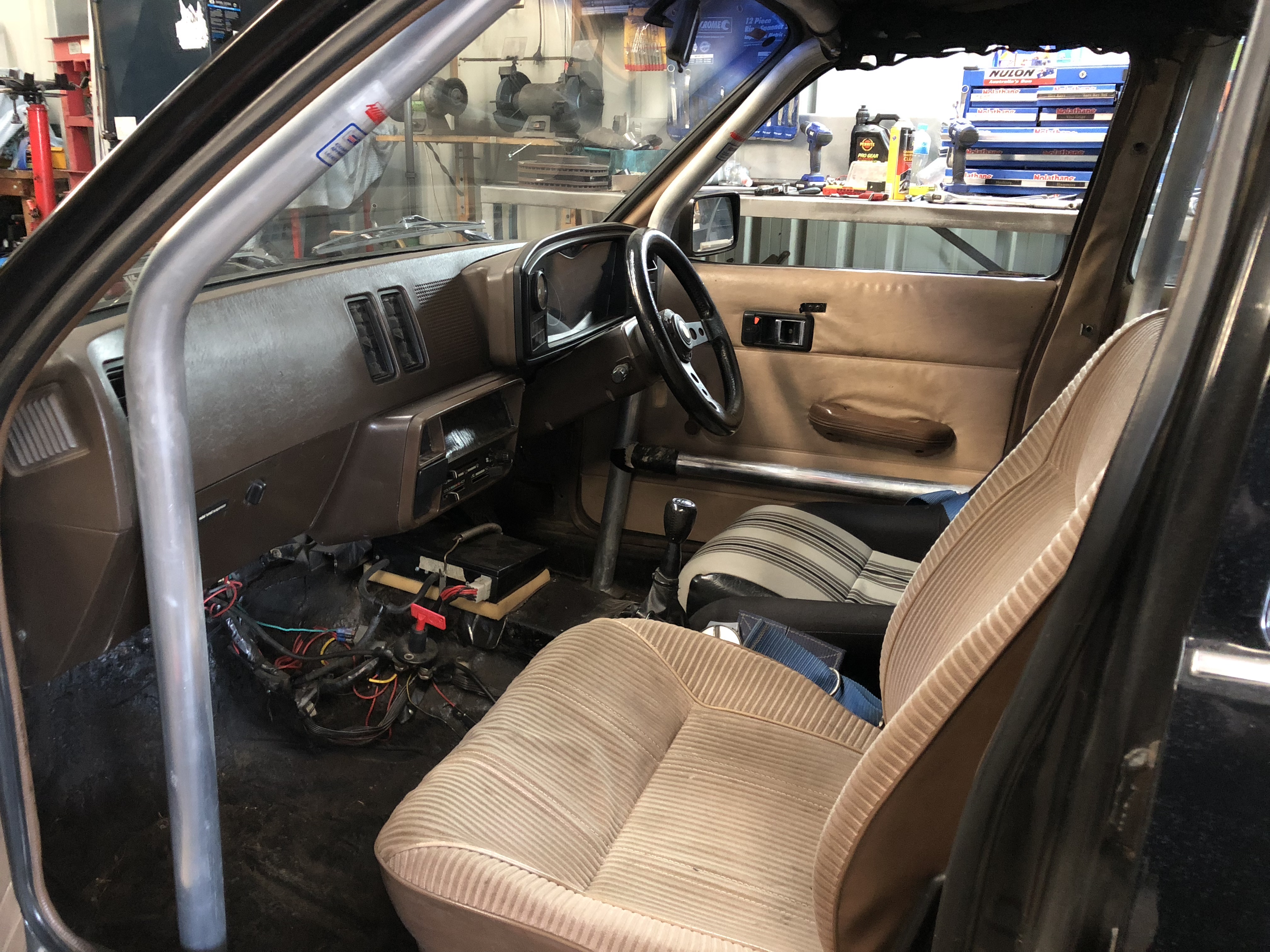 1983 HOLDEN GEMINI TG 5 SP MANUAL 4D SEDAN