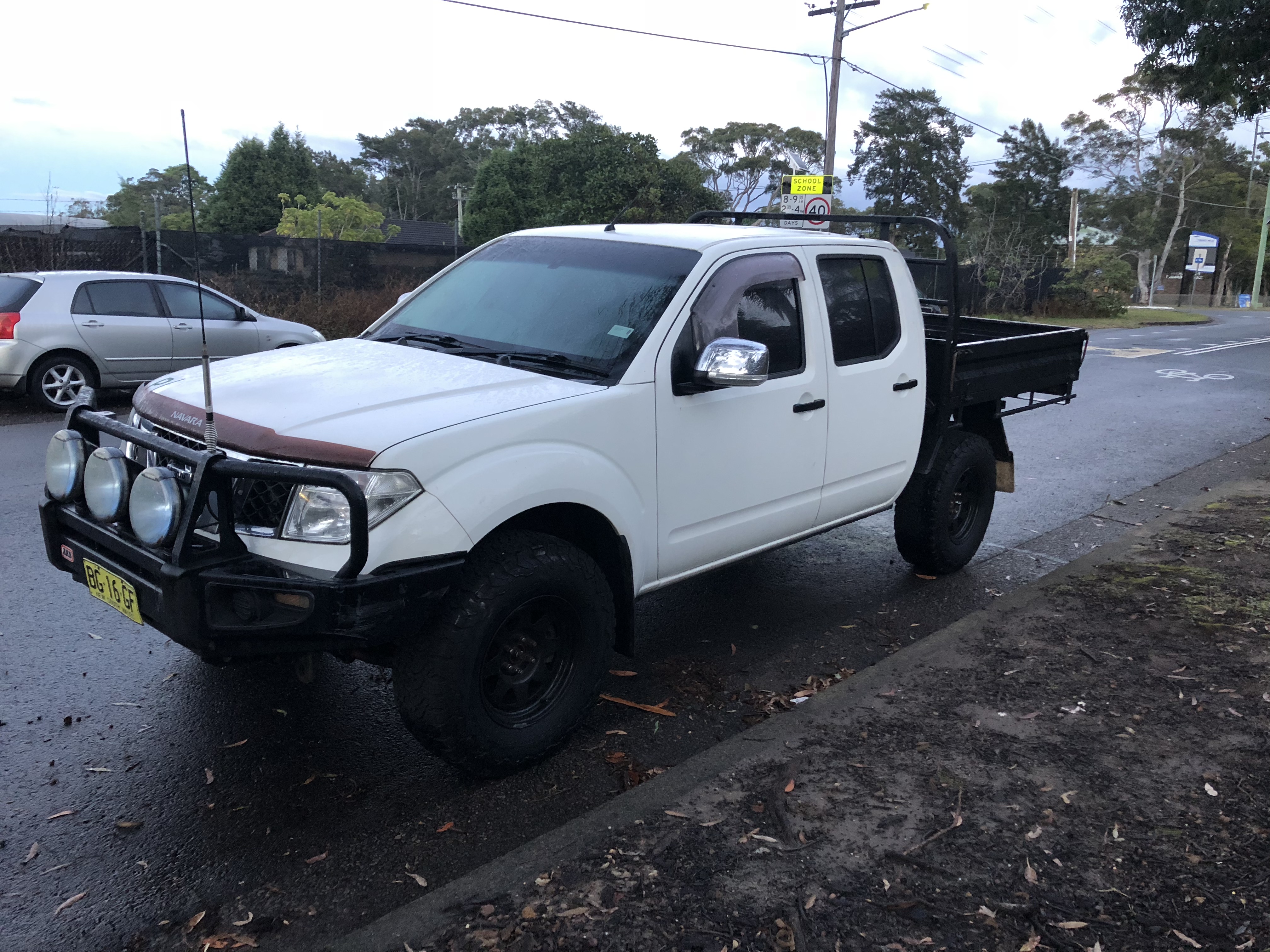 2009 NISSAN NAVARA D40 6 SP MANUAL DUAL CAB P/UP MULTI POINT F/INJ