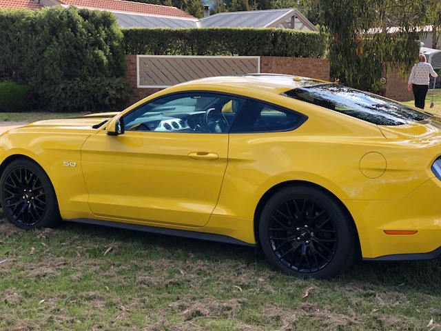 2017 FORD MUSTANG FM MY17 6 SP AUTOMATIC SEDAN MULTI POINT F/INJ