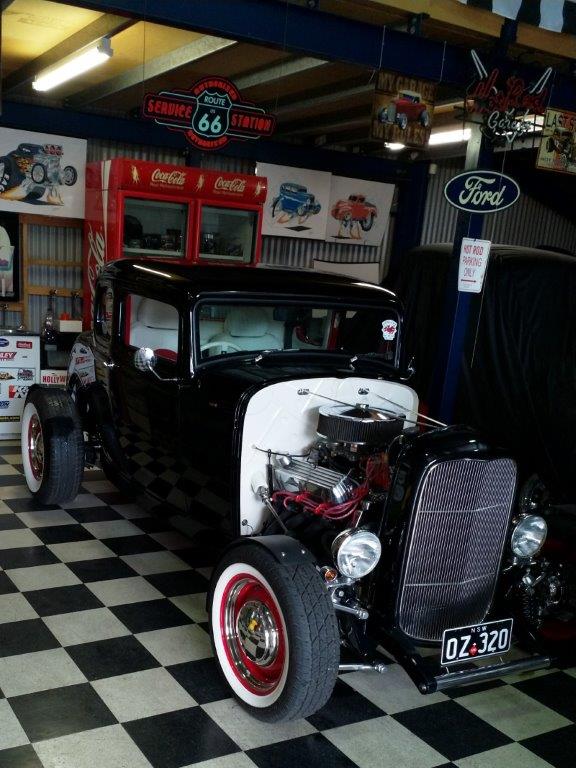 1932 Ford 5 Window B C6 Coupe