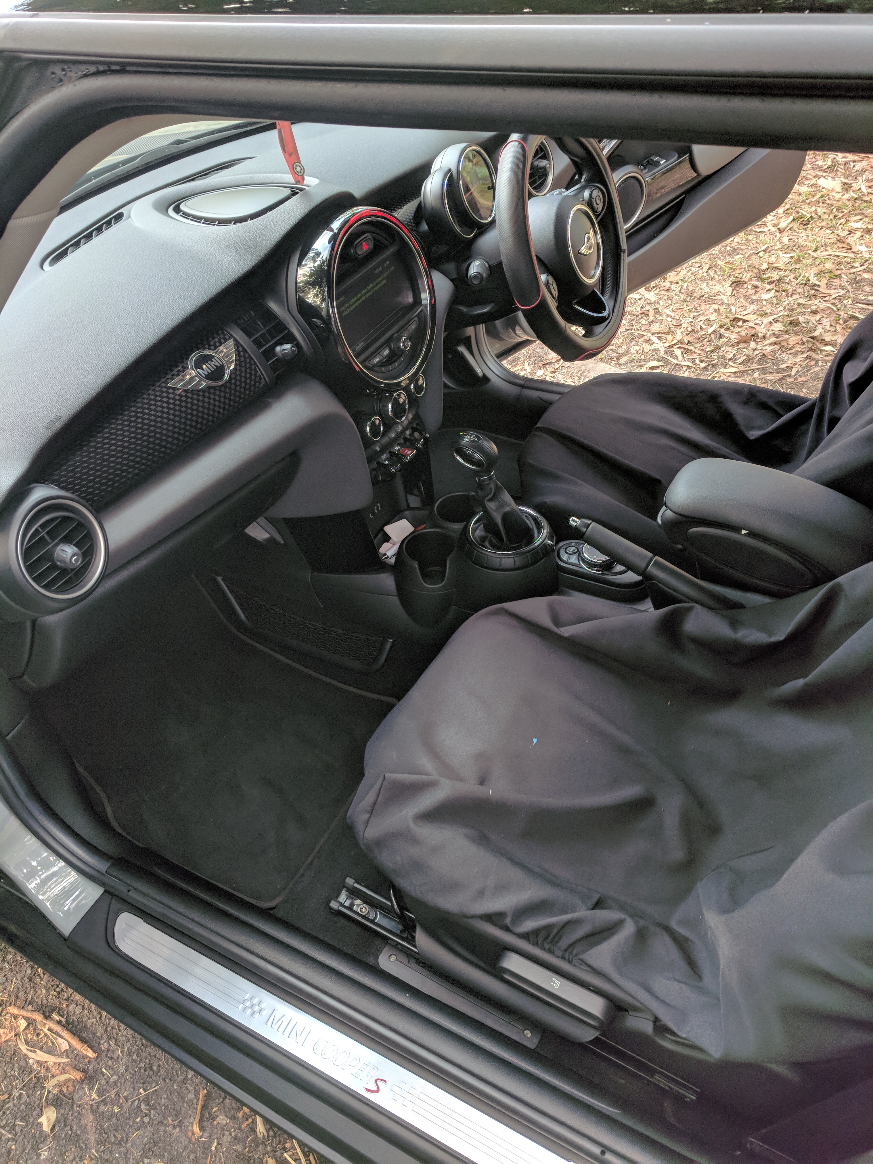 2014 MINI COOPER F56 6 SP AUTOMATIC 3D HATCHBACK TURBO MPFI