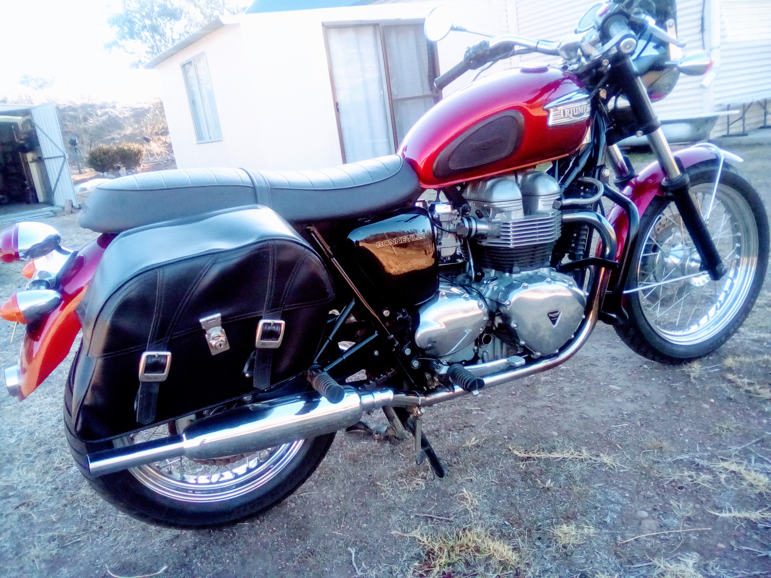 2004 TRIUMPH BONNEVILLE T100 ROAD