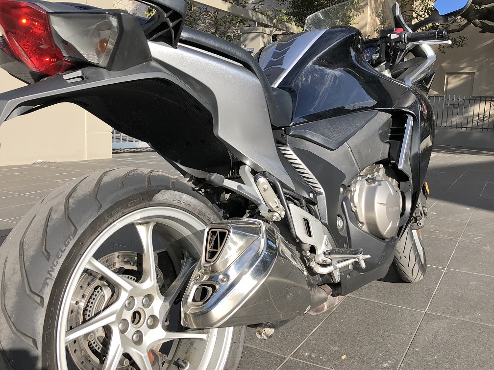 2011 HONDA VFR1200F ABS