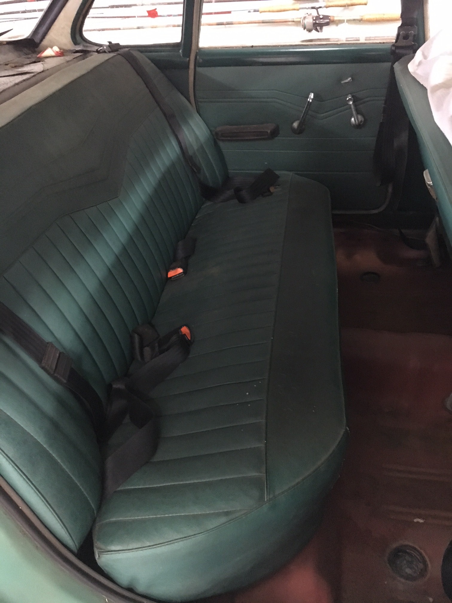 1962 CHRYSLER VALIANT RV1 4D SEDAN