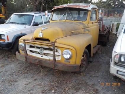 1956 INTERNATIONAL AR 112 TRAY 