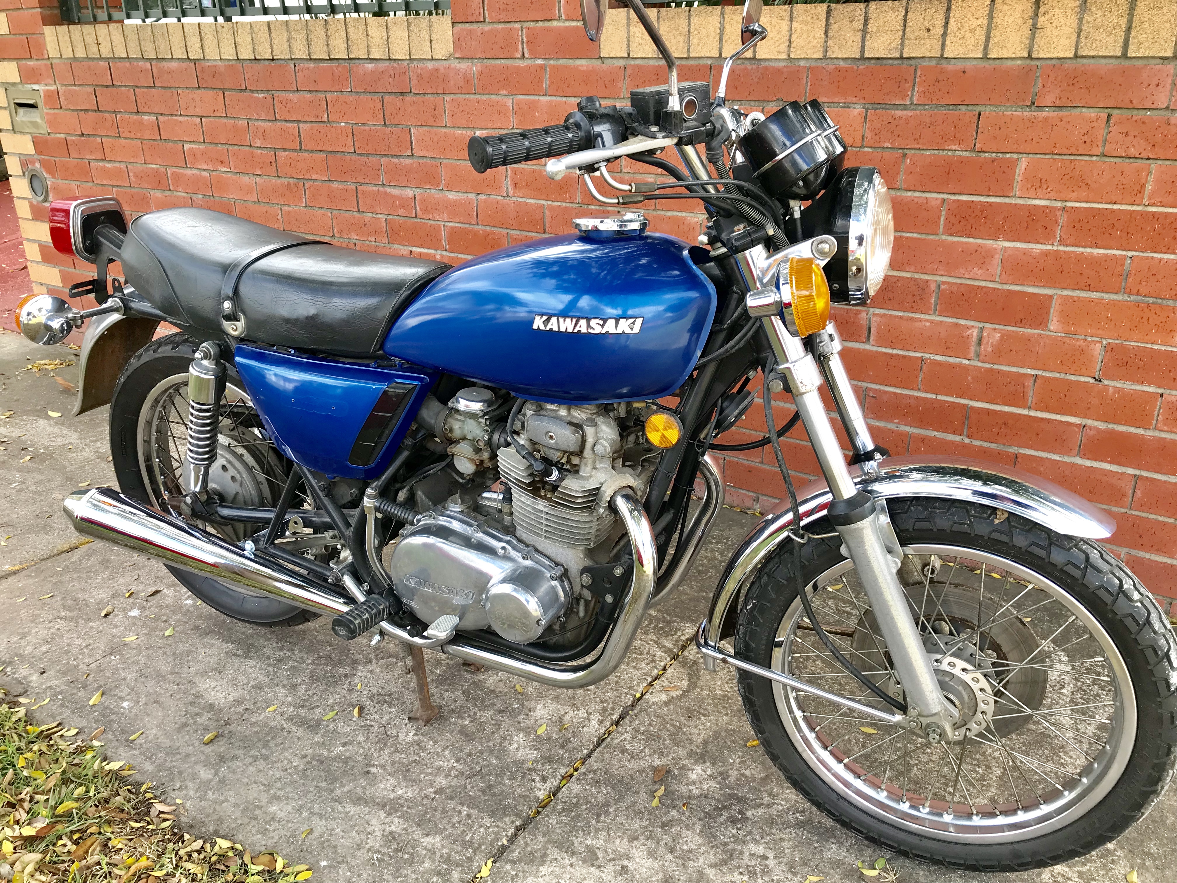 1976 KAWASAKI Z400 .