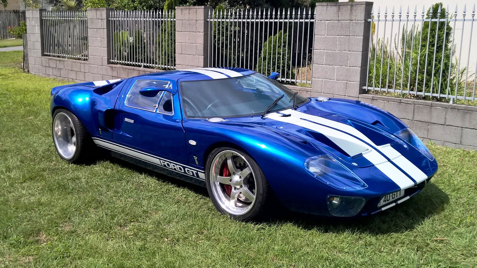 2010 FORD GT40 RACE CAR