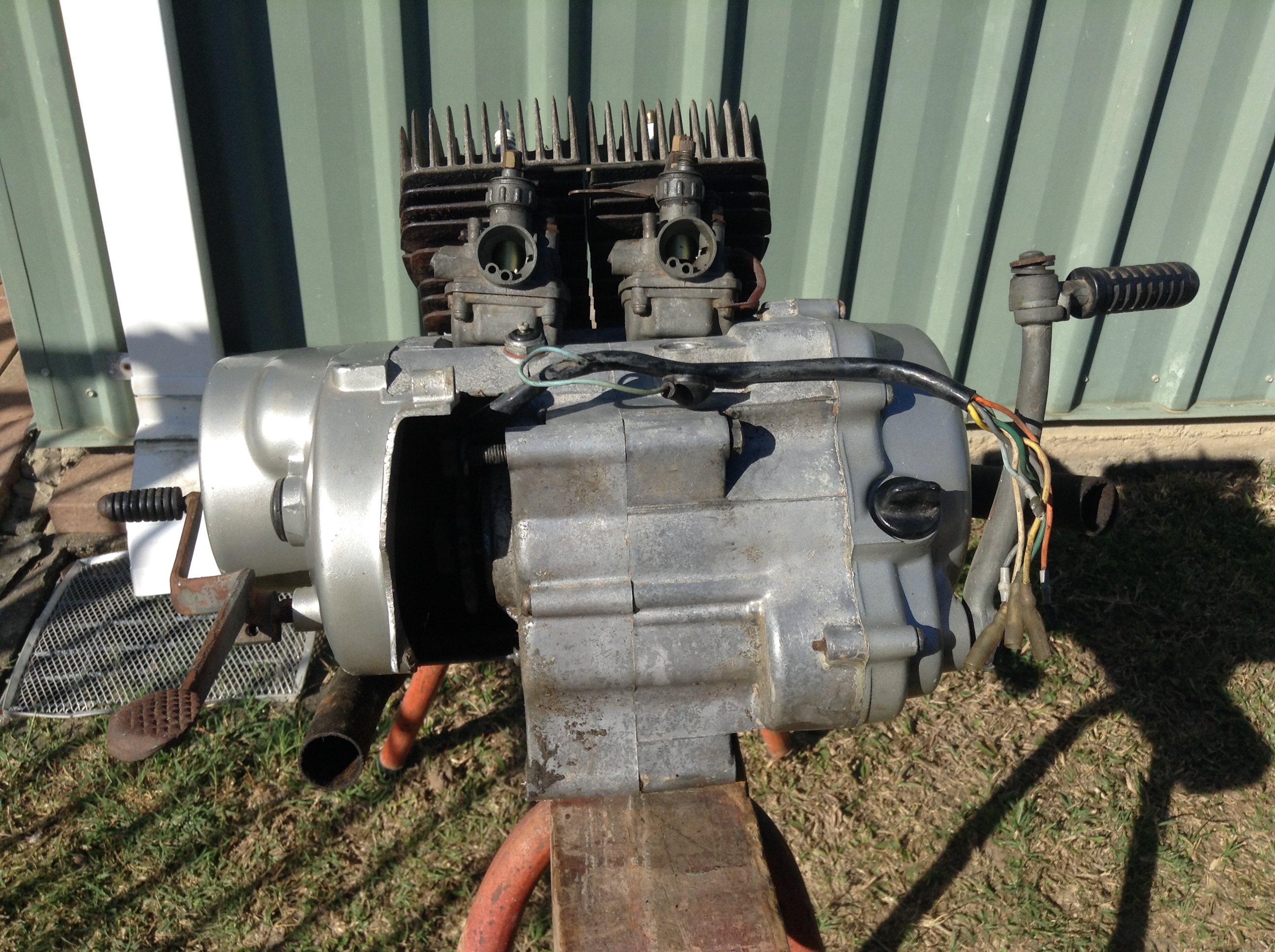 YAMAHA YL100 4 SPD TWIN STROKE ENGINE 1966