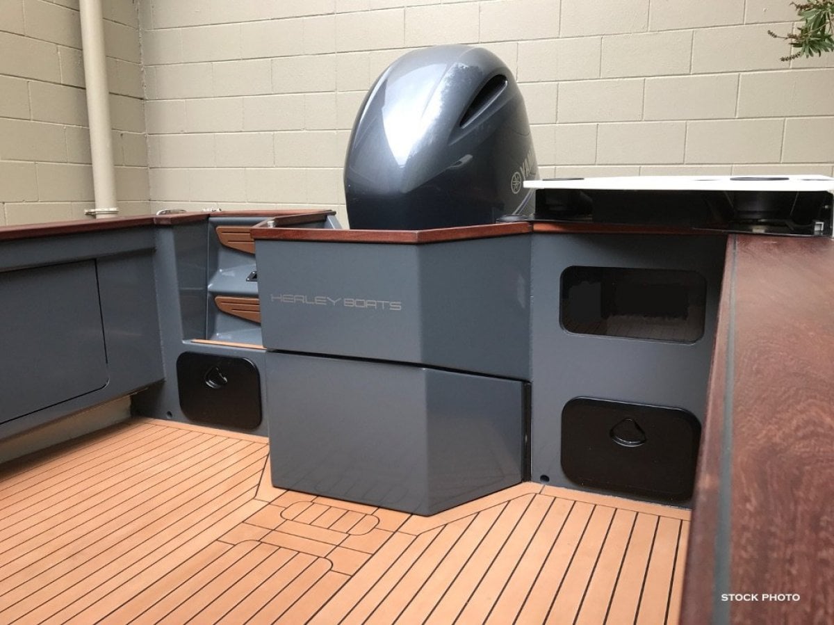 2024 HERLEY COMMANDER SPORT FISHER