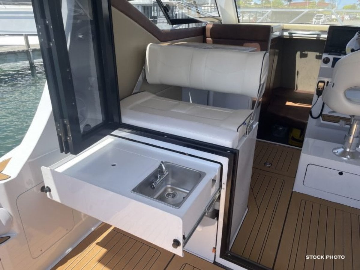 HERLEY ELITE 8 CAPTAIN CRUISER