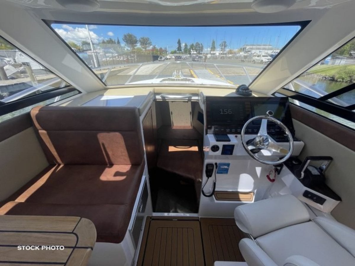 HERLEY ELITE 8 CAPTAIN CRUISER