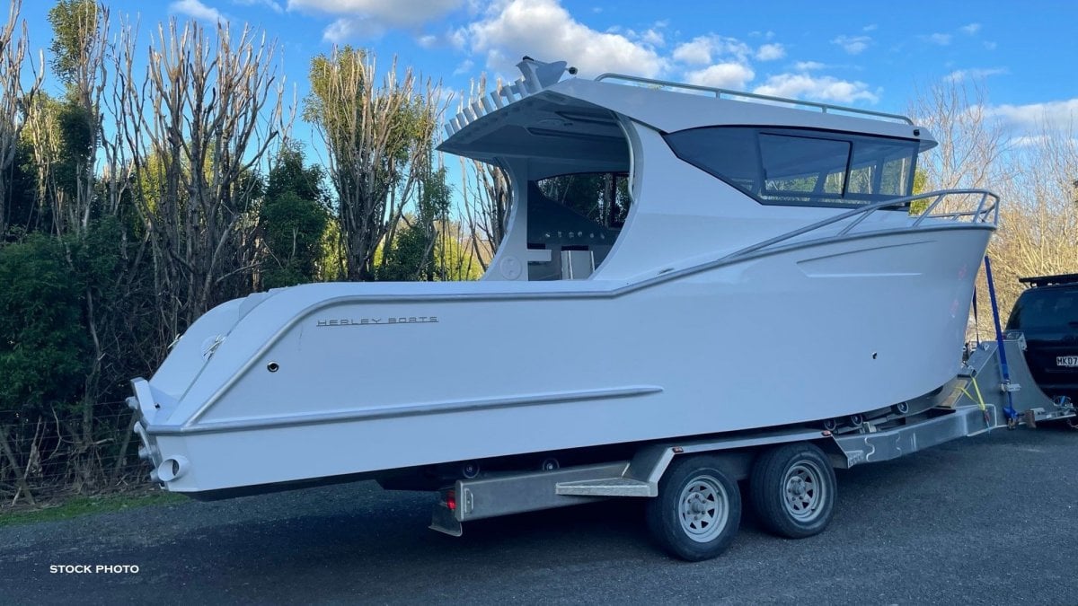 HERLEY ELITE 8 CAPTAIN CRUISER