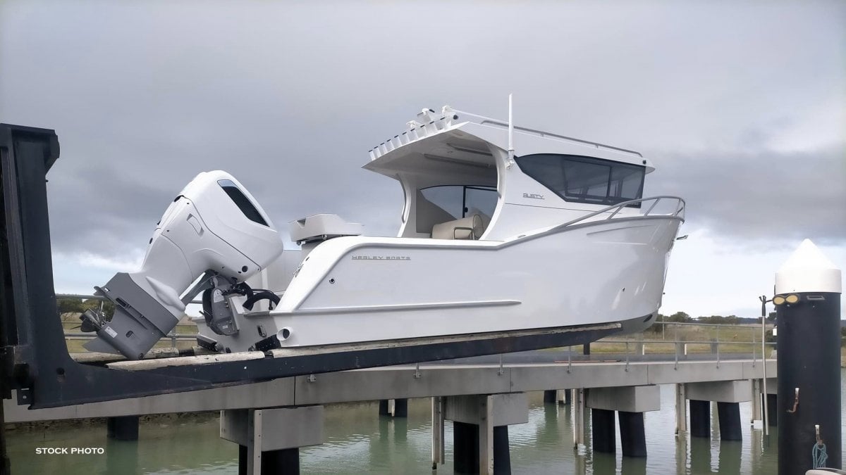 HERLEY ELITE 8 CAPTAIN CRUISER