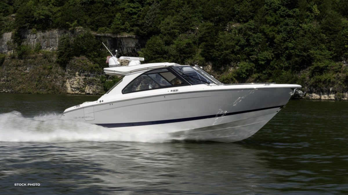 REGAL LS36 BOWRIDER