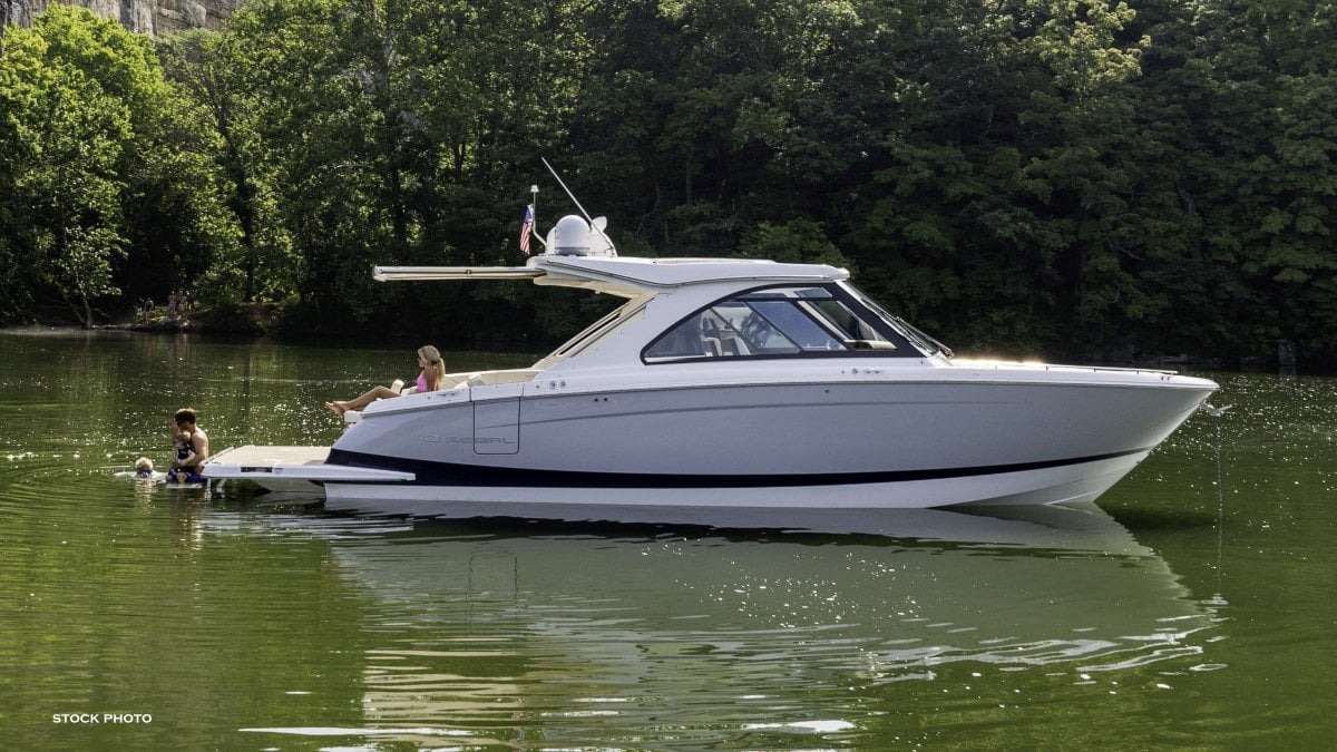 REGAL LS36 BOWRIDER