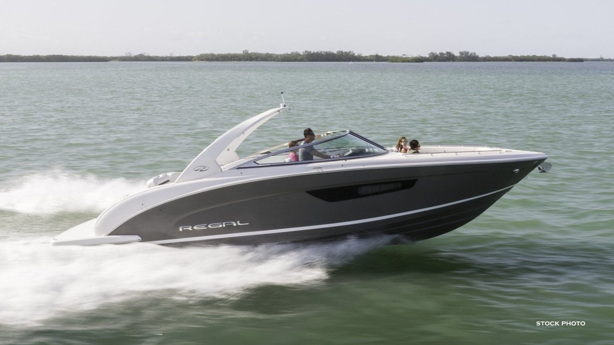 REGAL 3300 CRUISER