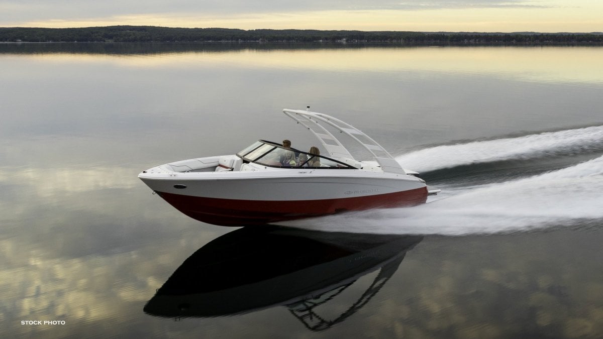 REGAL LS2 SURF CRUISER