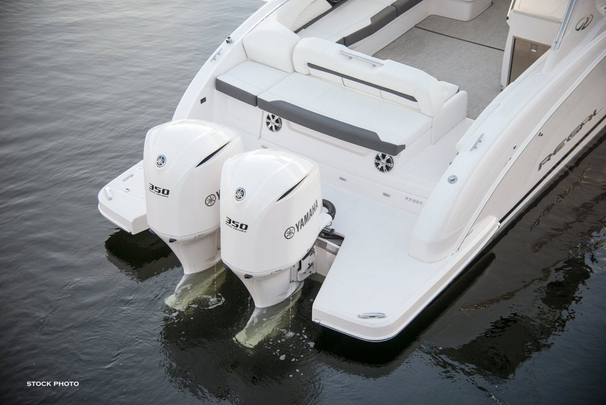 2024 REGAL 33 OBX CRUISER