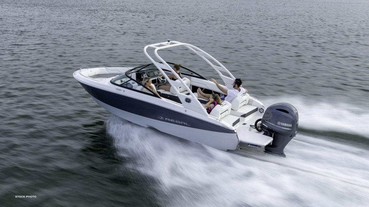 2024 REGAL LX2 BOWRIDER
