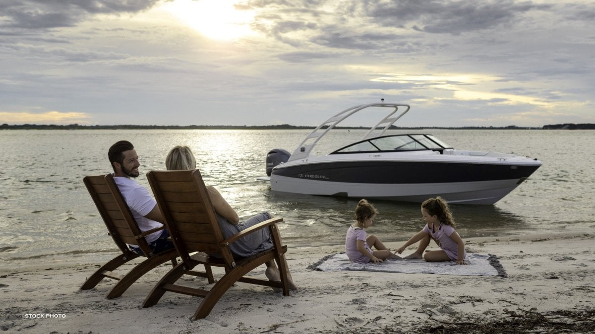 2024 REGAL LX2 BOWRIDER