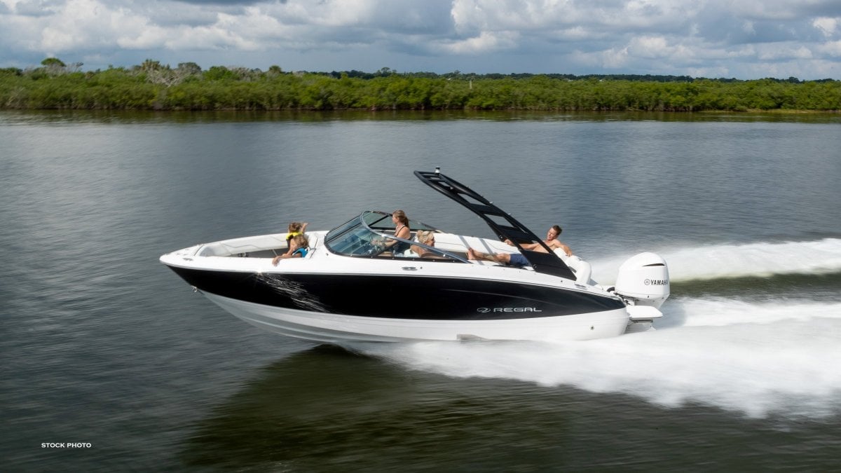 2024 REGAL LX4 BOWRIDER