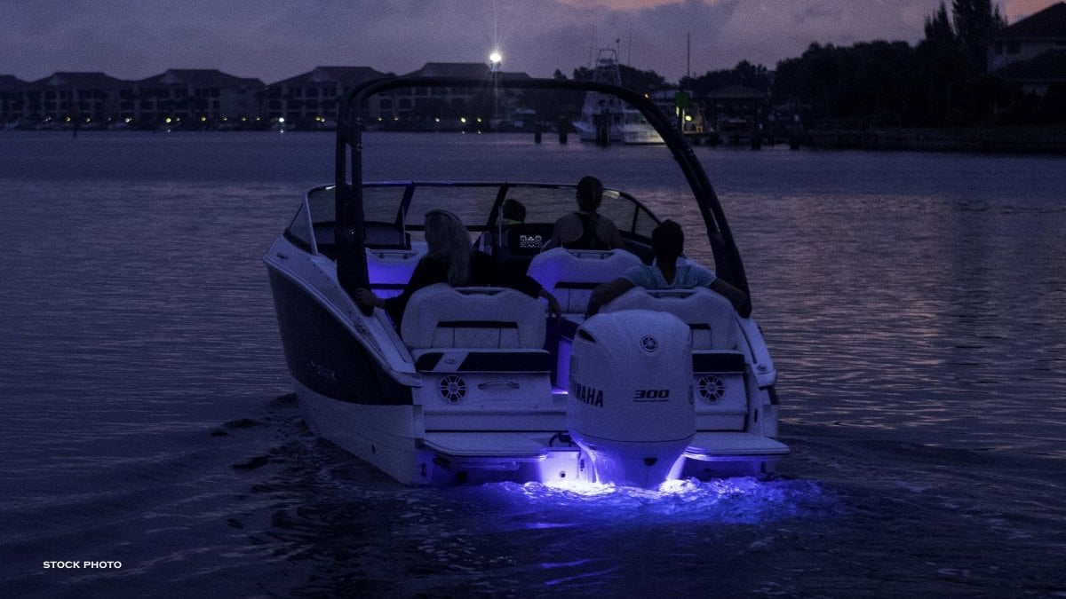 2024 REGAL LX4 BOWRIDER
